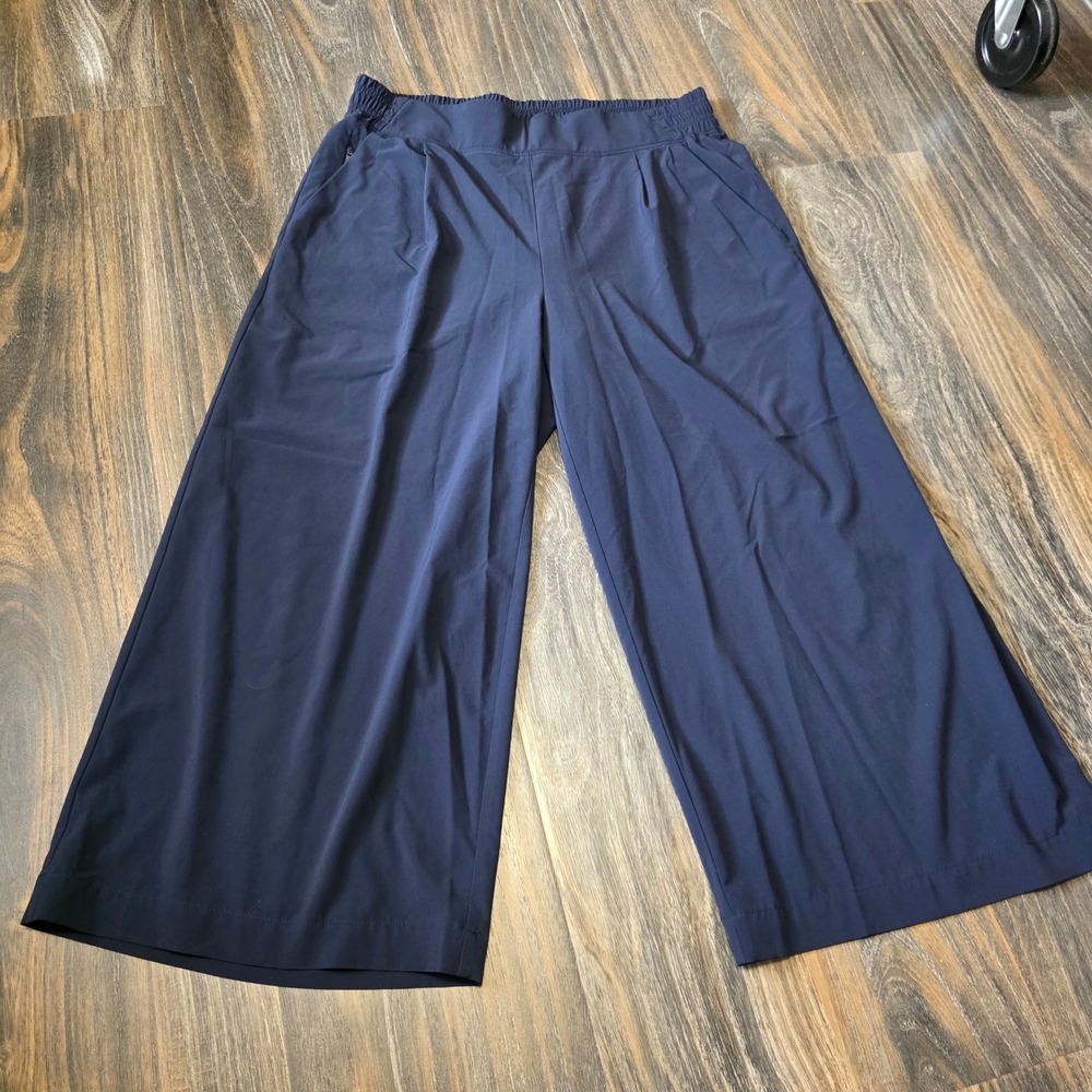 Athleta Brooklyn Wide Leg Crop Pant Navy Blue Petite 8P Stretch Travel Casual